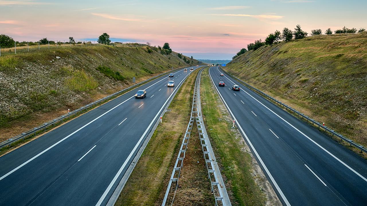 Nowe drogi w Polsce GDDKiA 160 8 km dróg do końca 2019 roku TVN24