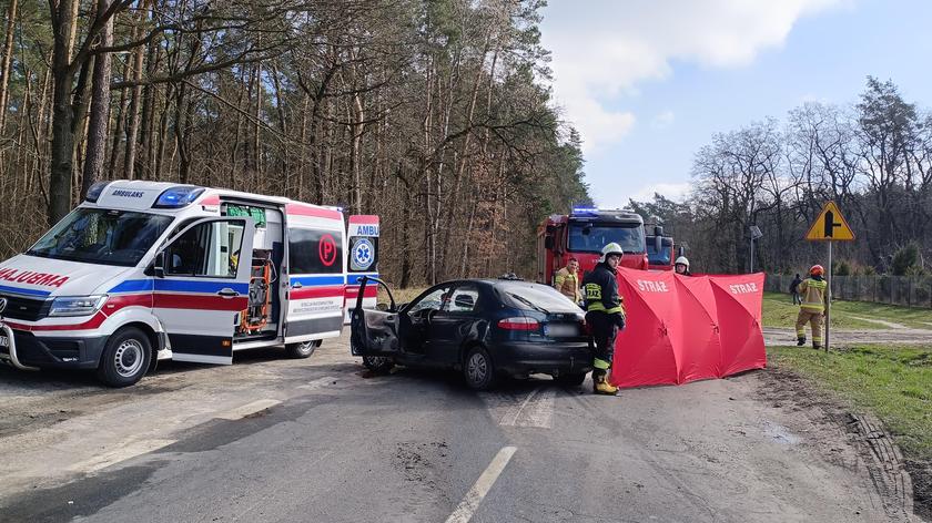 Adampol Jedna osoba nie żyje trzy trafiły do szpitala Policja 67