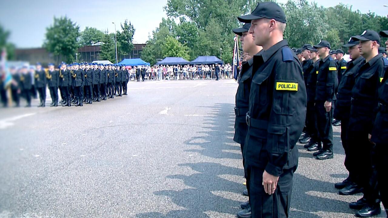 Czarno na białym Czystka kadrowa w policji TVN24