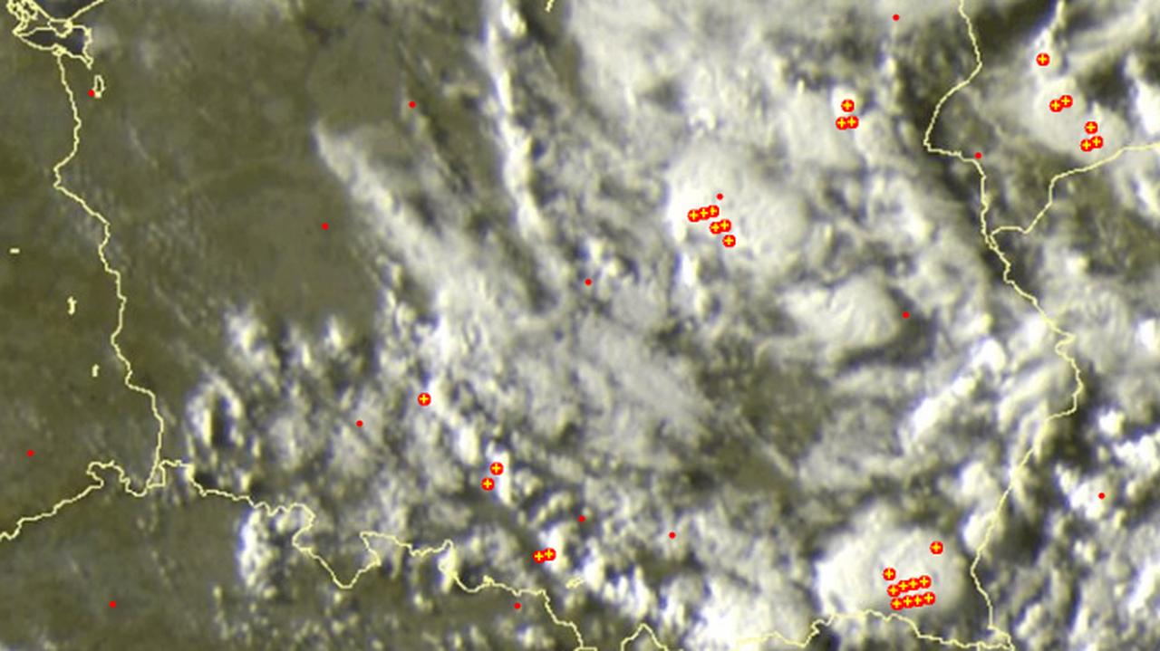 Grzmi Nad Polsk Wiele Miejsc Pod Znakiem Burz Tvn Meteo