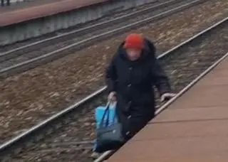 Kobietę uratował policjant po służbie