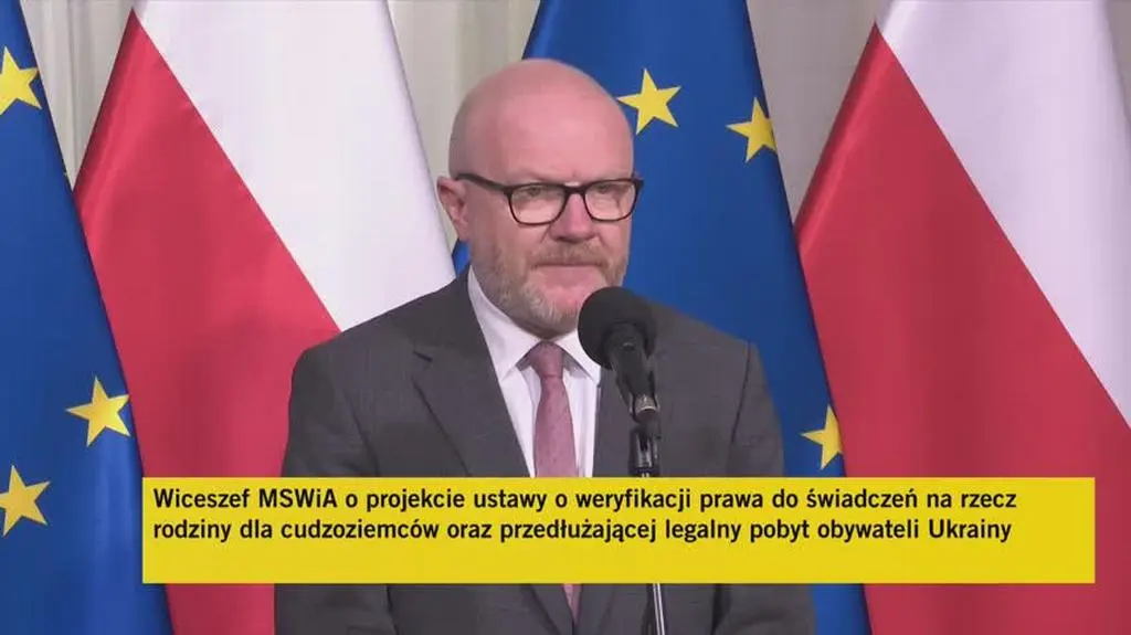 Wiceminister o weryfikacji prawa do świadczeń na rzecz rodziny cudzoziemców