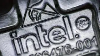 Intel zgodził się sprzedać rządowi pakiet 10 proc. akcji         