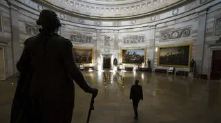 Dzień wypłaty. Ruszyła "znacząca" fala zwolnień