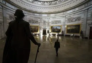 Dzień wypłaty. Ruszyła "znacząca" fala zwolnień