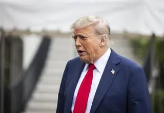 Nowy biznes firmy Trumpa