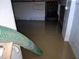 Wypompowywanie wody w spółdzielni 