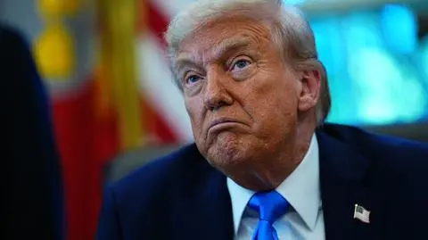 Prezydent USA Donald Trump w Gabinecie Owalnym