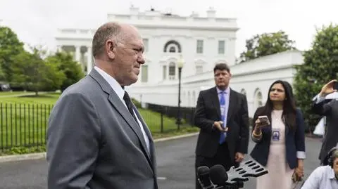 Tom Homan przed Białym Domem