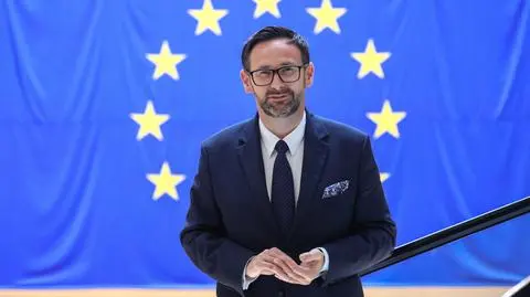 Europoseł Daniel Obajtek pokazał majątek. Ile zarobił w Orlenie?