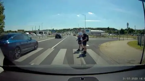 Niebezpieczne przejścia dla pieszych. Drogowcy obiecują poprawę