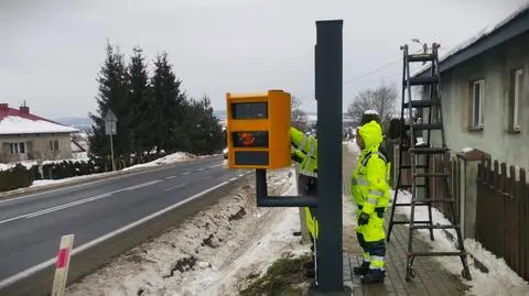 "Możliwość wykonywania pomiarów prędkości na kilku pasach jednocześnie". Są pierwsze urządzenia