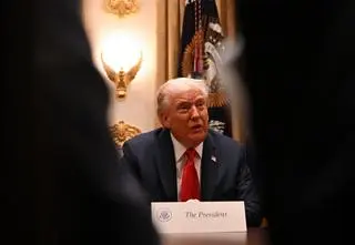 Putin żądał, a Trump naciskał na Zełenskiego. Kolejne źródła potwierdzają