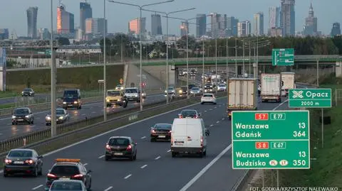 Ważna zmiana dla kierowców w sprawie tablic rejestracyjnych. Podano termin