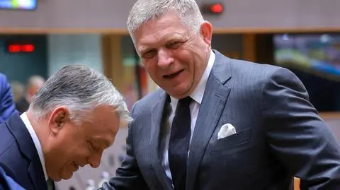 Belgijski premier Bart De Wever, węgierski premier Viktor Orban i słowacki premier Robert Fico