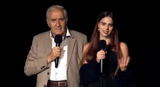 Oliwia Myczkowska i jej dziadek, prof. dr hab. Marian Surowiec