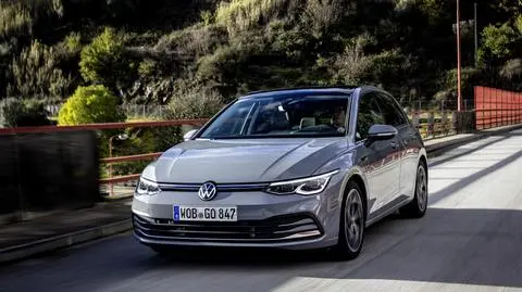 Cyfrowa rewolucja w Golfie – odkryj ją w wirtualnym salonie Volkswagena