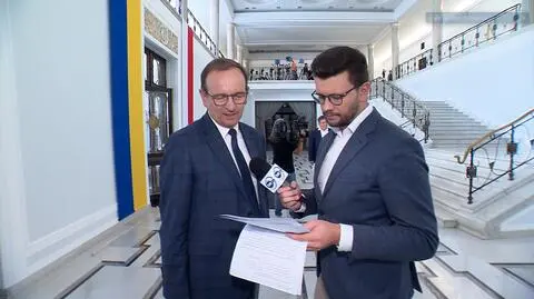 "Pan nie potrafi odczytać? Musi pan jeszcze iść do nauczania początkowego"