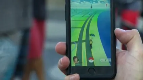 "Łowcy pokemonów" pokłócili się na autostradzie. Interweniowała policja