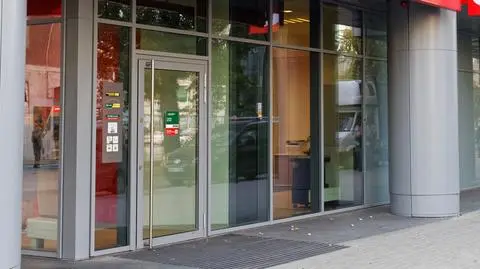 Zwolnienia grupowe w dużym banku. Pracę może stracić nawet 2 tysiące osób