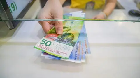 Ugody w sprawie kredytów frankowych. Podano szacunkowe koszty dla banków