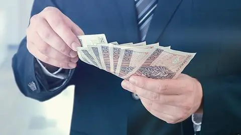 "Problem osób, które mają oszczędności wyłącznie w gotówce". Na czym można zarobić?  