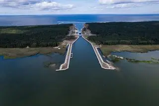 Kanał żeglugowy przez Mierzeję Wiślaną