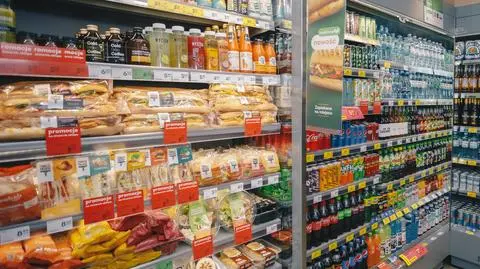 Żabka wprowadza nowy format sklepów. Uruchomiono pilotażową placówkę