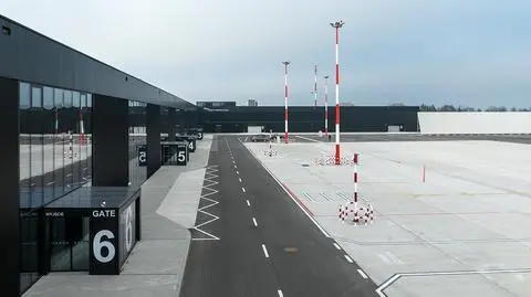 Duże biuro podróży skasowało część połączeń z nowego lotniska w Polsce