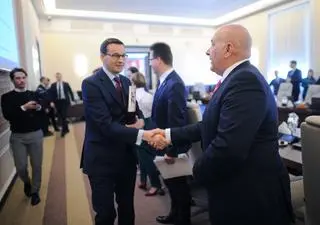Premier Mateusz Morawiecki i minister finansów Tadeusz Kościński 