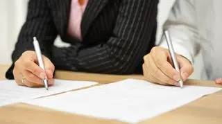 Powodem unieważnienia małżeństwa kościelnego może być sytuacja, w której ktoś składa przysięgę małżeńską wbrew swojej woli. 
