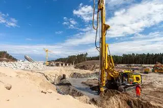 Prace w miejscu przekopu Mierzei Wiślanej