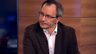 Fiat obniża ceny aut - czy rozpęta tym wojnę cenową? Decyzja Fiata może przenieść silną cenową konkurencję do segmentu aut tańszych. Zdaniem Wojciecha Drzewieckiego z instytutu Samar obniżki cen mogą pobudzić sprzedaż wśród klientów indywidualnych. Z Wojciechem Drzewieckim rozmawiał Marcin Kowalski.