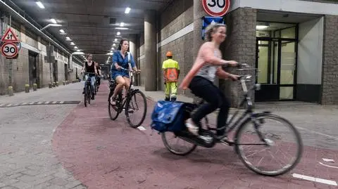 Holandia: Największy rowerowy parking świata w Utrechcie