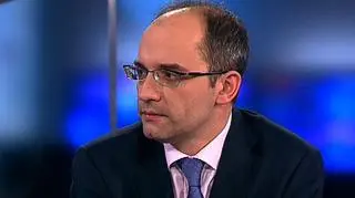 Rada Polityki Pieniężnej nie zmieniła stóp procentowych, ale zrobi to prawdopodobnie na początku roku 2011. Prezes Narodowego Banku Polskiego Marek Belka powiedział, że jest jeszcze daleko do sytuacji, kiedy poziom kursu złotego do szwajcarskiego franka by Radę martwił. Martwi natomiast kredytobiorców. O stopach procentowych i rosnącym kursie franka Marcin Kowalski rozmawiał z głównym ekonomistą PKO BP Łukaszem Tarnawą.