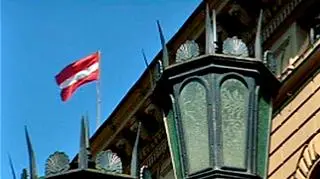 Kryzys przyciska Łotwę do ściany 
