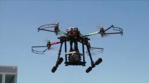 Hotelowe drony dostarczą drinki. "Mnóstwo chętnych"