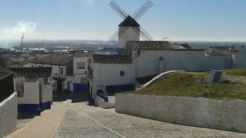 Hiszpania. Większości gmin grozi likwidacja