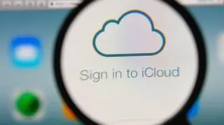 Firma Apple zaoferowała swym klientom w Grecji bezpłatny miesiąc korzystania z usługi iCloud