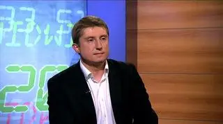 Węgry pomogą zadłużonym w walutach obcych. Sztywny maksymalny kurs franka szwajcarskiego uchroni kredytobiorców. Polsce taki scenariusz nie grozi. Z Markiem Nienałtowskim, głównym anlitykiem Domu Kredytowego Notus rozmawiał Robert Stankiewicz.