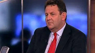 Nie powiodły się dwa duże projekty inwestycyjne Mennicy Polskiej, przejęcie swojego czeskiego odpowiednika i giełdowego Ruchu. Spółka ma teraz sporo gotówki. Jej główny akcjonariusz, Zbigniew Jakubas proponuje, by część środków przeznaczyć na skup własnych akcji. I kwartał był słaby dla Mennicy. Spółka zanotowała 13,7 mln zł straty netto wobec ponad 35 mln zł zysku przed rokiem. O szczegółach w magazynie "Rynki Dnia" z prezesem Mennicy Polskiej, Tadeuszem Steckiewiczem, rozmawiał Marcin Kowalski.