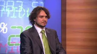 Ceny rosną szybciej od oczekiwań. Inflacja przyspieszyła z 3,9% we wrześniu do 4,3% w październiku w ujęciu rocznym. Rynek prognozował, że w minionym miesiącu ceny wzrosły o 4 proc. Naszymi gośćmi są Wojciech Matysiak, ekonomista Pekao i Marek Wołos, członek zarządu TMS Brokers.