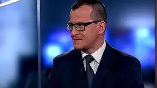 Tegoroczny deficyt budżetowy może być mniejszy niż zaplanowany. Rząd liczy na wzrost i umocnienie złotego, ale Piotr Bielski, ekonomista BZ WBK nie spodziewa się cudów. Wszystko dlatego, że przed nami kolejne wybory, które dość mocno ograniczają radykalne decyzje polityków. Rząd zrobi wszystko, by nie wystraszyć rynków i przede wszystkim wyborców.