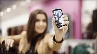 Aby zatwierdzić przelew nie będziemy potrzebowali PIN-u ani hasła. Wystarczy zrobić tzw. selfie