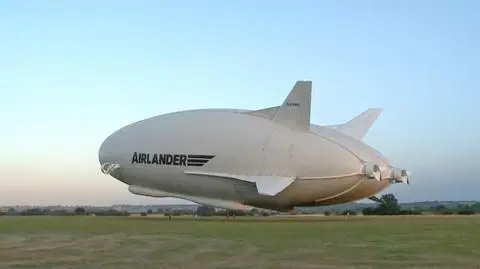 Airlander 10 - pierwszy lot