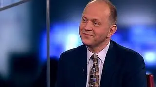 Zysk netto BRE Banku w I półroczu spadł do 15,66 mln zł z 623,8 mln zł rok wcześniej. Strata netto w II kwartale wyniosła 61,3 mln zł wobec 279 mln zł zysku rok wcześniej. BRE Bank łącznie w ciągu 6 miesięcy odpisał 648,9 mln zł, 10 razy więcej niż rok wcześniej. BRE liczy, że w II półroczu będzie zawiązywał niższe rezerwy niż w I półroczu, liczy też na poprawę wyników w kolejnych kwartałach. O szczegóły wiceprezesa BRE Banku Wiesława Thora pytał Mikołaj Kunica w programie " Dzień na rynkach"