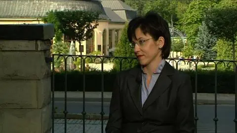 Narodowy Bank Polski nie widzi w tej chwili potrzeby interweniowania na rynku walutowym - mówi w TVN CNBC członek zarządu banku. Prof. Małgorzata Zaleska dodaje jednak, że NBP bacznie obserwuje sytuację i jest gotowy dbać o stabilność waluty. Z prof. Małgorzatą Zaleską, członkiem zarządu NBP rozmawiał Mikołaj Kunica.