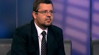 Ministerstwo Finansów chce pozbawić przedsiębiorców zwrotu nadpłaty VAT i akcyzy. Roszczenia producentów energii z tytułu nadpłaty akcyzy sięgają nawet 10 mld złotych. Z doradcą podatkowym MDDP Krzysztofem Flisem, w programie "Pieniądze od rana" rozmawiał Robert Stankiewicz.