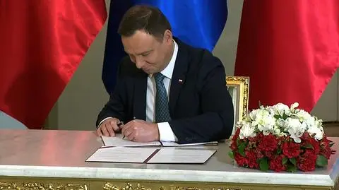 Prezydent podpisał ustawę obniżającą wiek emerytalny