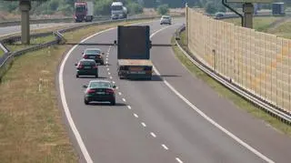 Kolejny po Niemczech kraj, Francja, chce wprowadzić płacę minimalną - 9,61 euro na godzinę - dla kierowców w transporcie międzynarodowym i w kabotażu